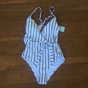 Cupshe BRAND NEW Swimsuit